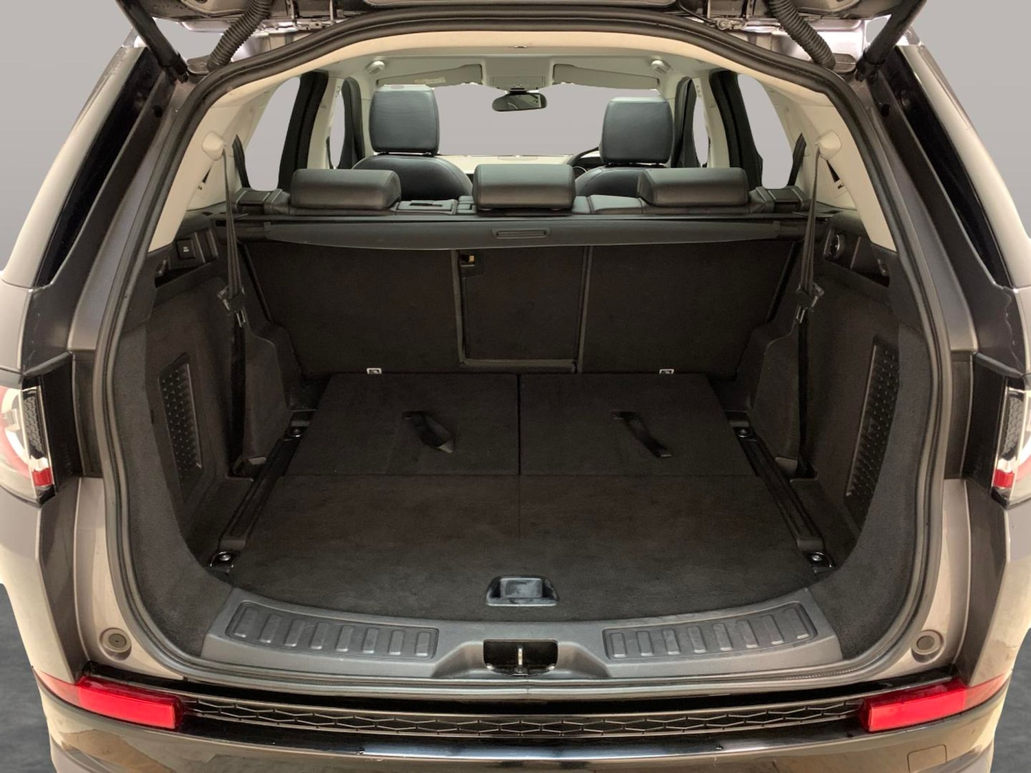 Used Land Rover Discovery Sport for sale - 76531998: Photo 35