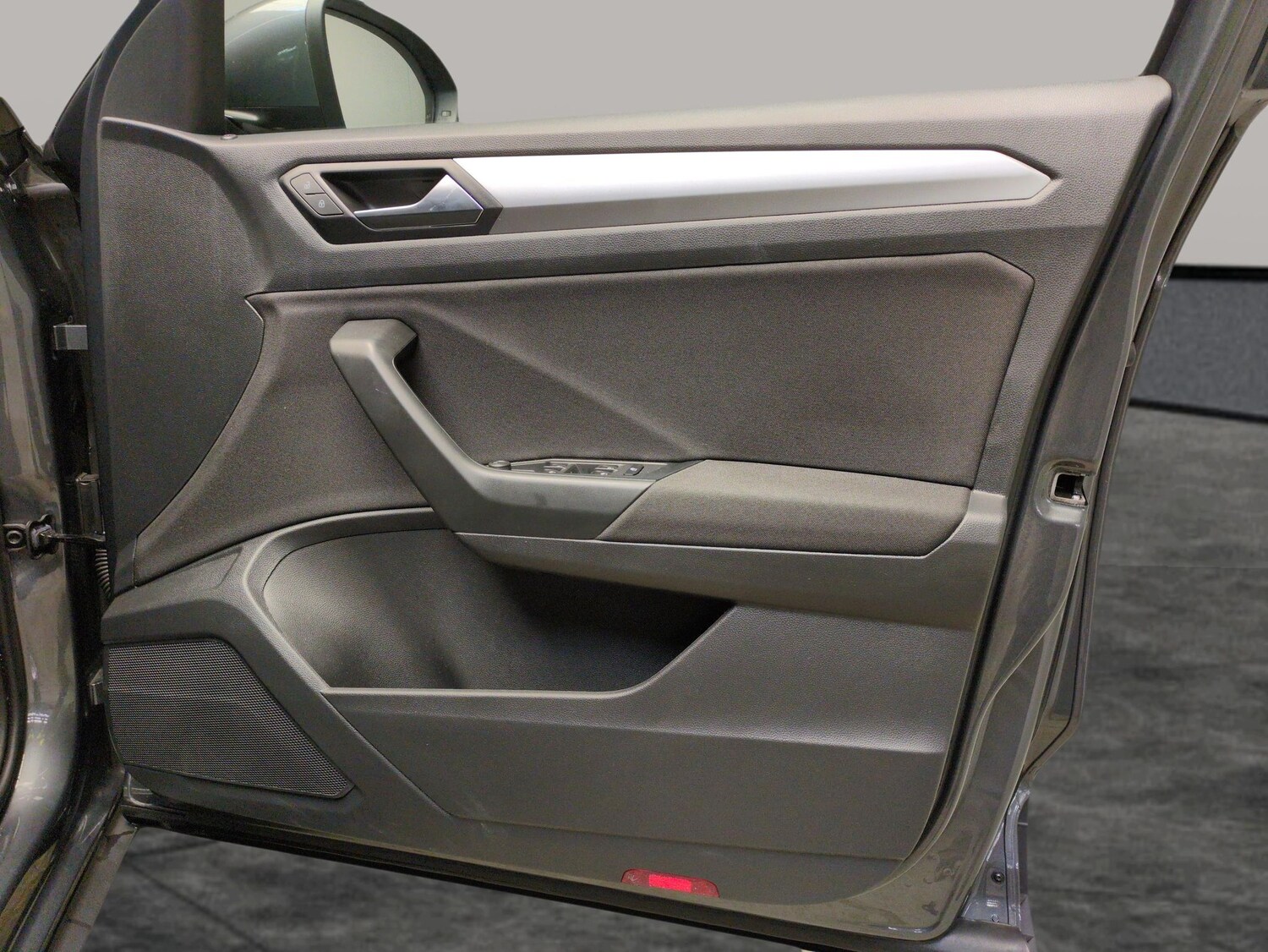 Used Volkswagen T-Roc 2023 for sale - 78199697: Photo 26