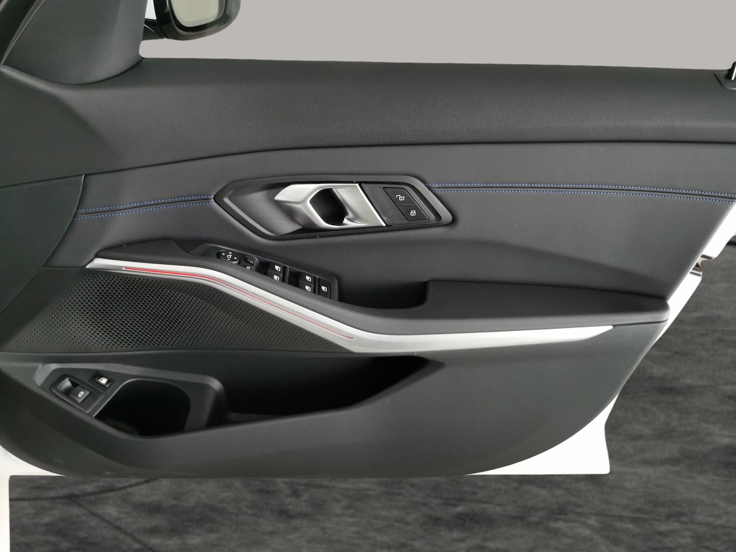 Used BMW 3 Series 2024 for sale - 76580545: Photo 35