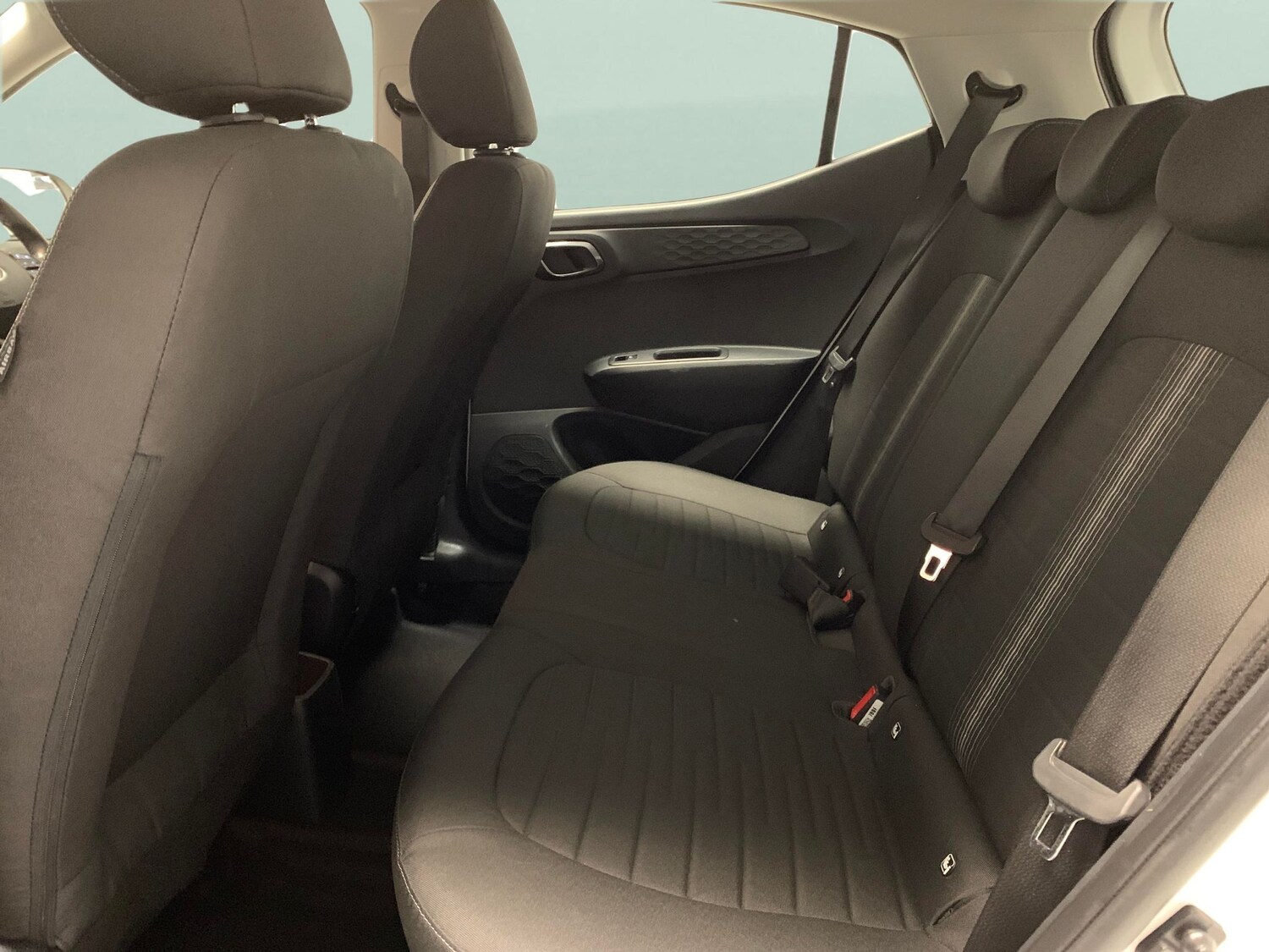 Used Hyundai i10 for sale - 77208045: Photo 26