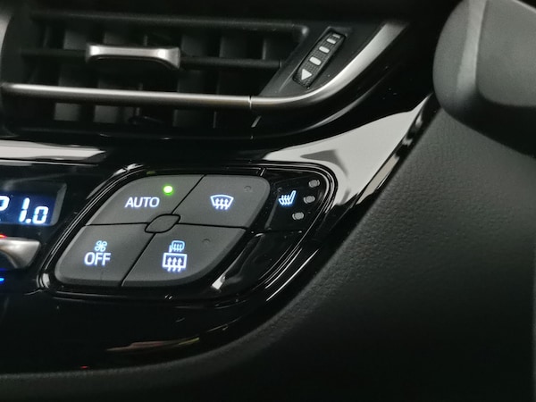 Used Toyota C-HR 2023 for sale - 76253488: Photo 22
