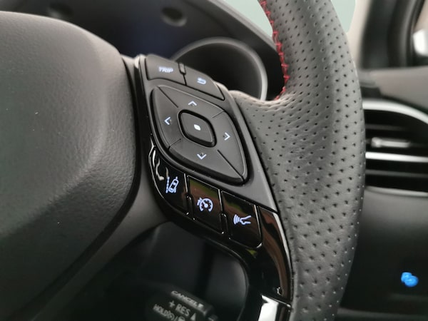 Used Toyota C-HR 2023 for sale - 76253488: Photo 25