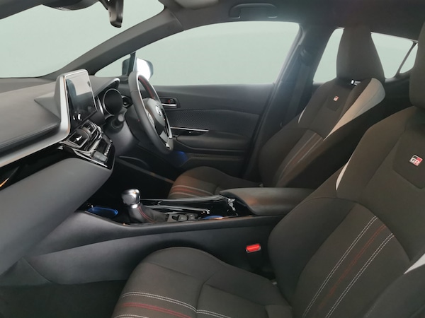Used Toyota C-HR 2023 for sale - 76253488: Photo 5