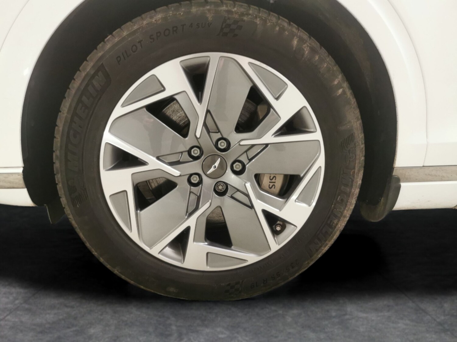 Used Genesis GV70 2023 for sale - 77888142: Photo 28