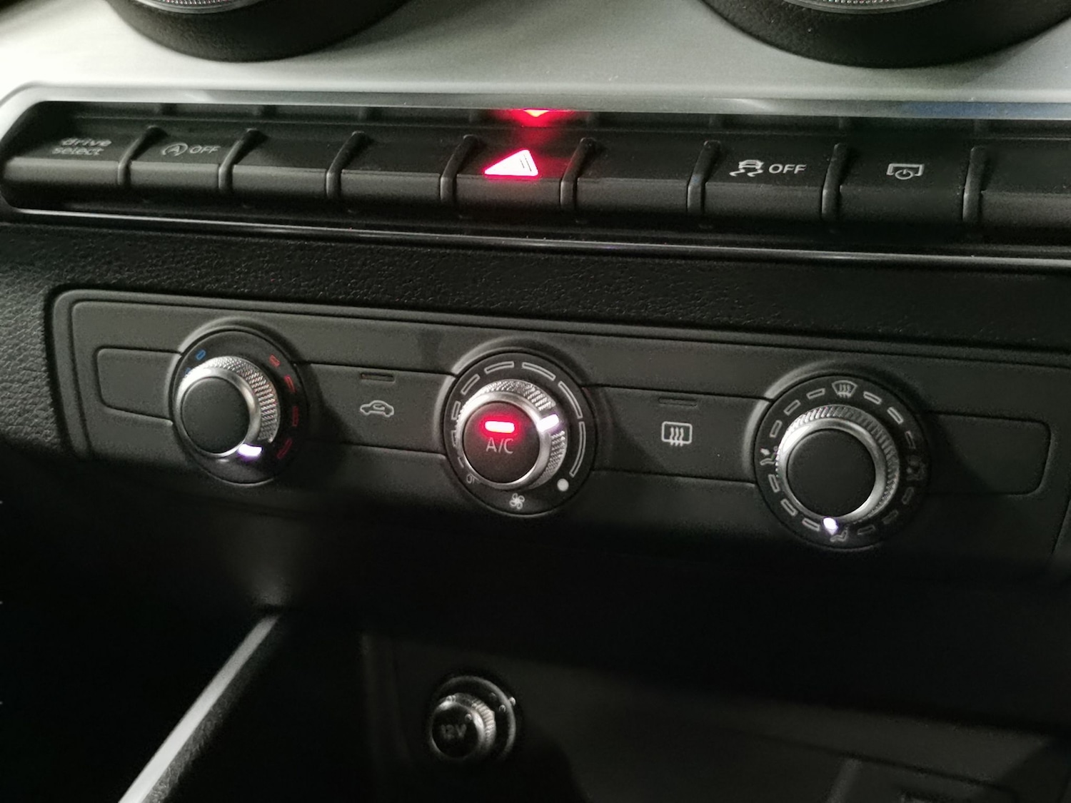 Used Audi Q2 for sale - 77364972: Photo 17