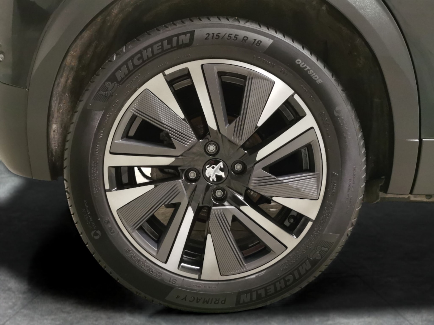 Used Peugeot E-2008 2021 for sale - 77399398: Photo 27