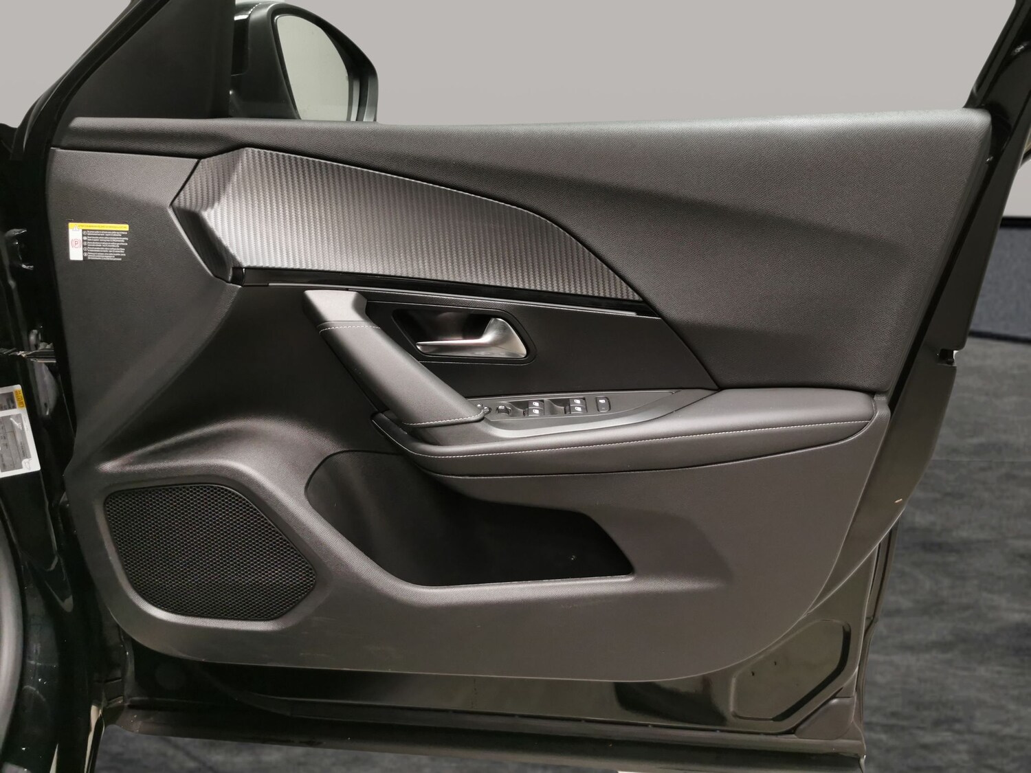 Used Peugeot E-2008 2021 for sale - 77399398: Photo 32