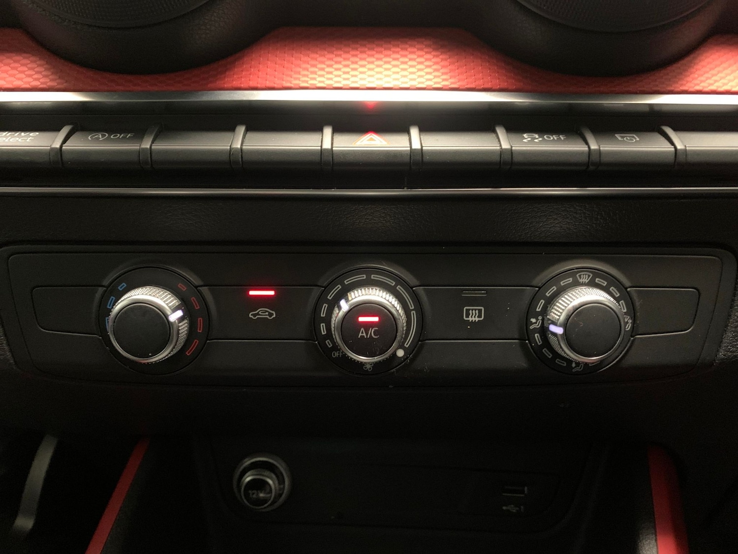 Used Audi Q2 for sale - 76526032: Photo 19