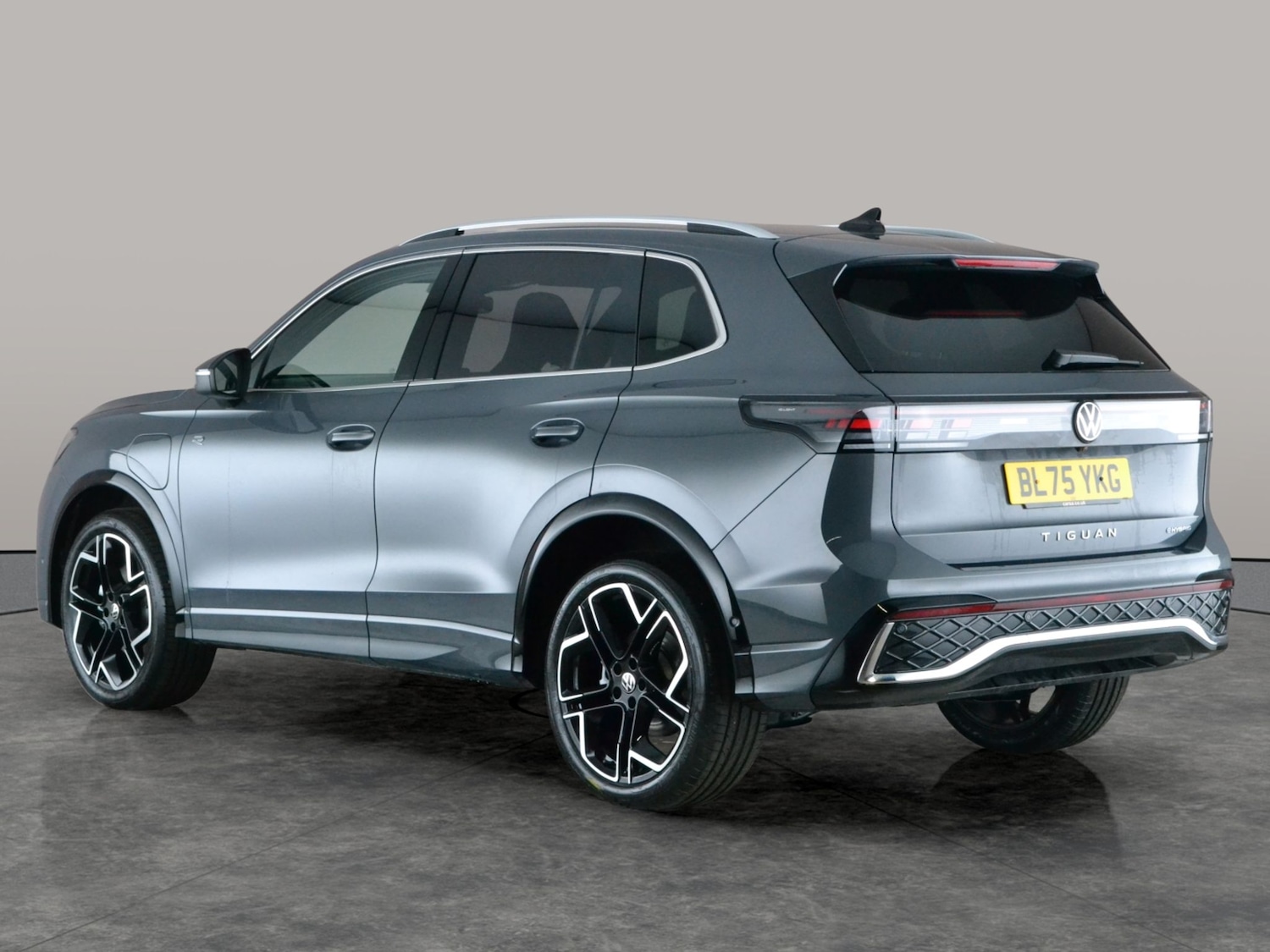 Used Volkswagen Tiguan 2025 for sale - 77810561: Photo 12