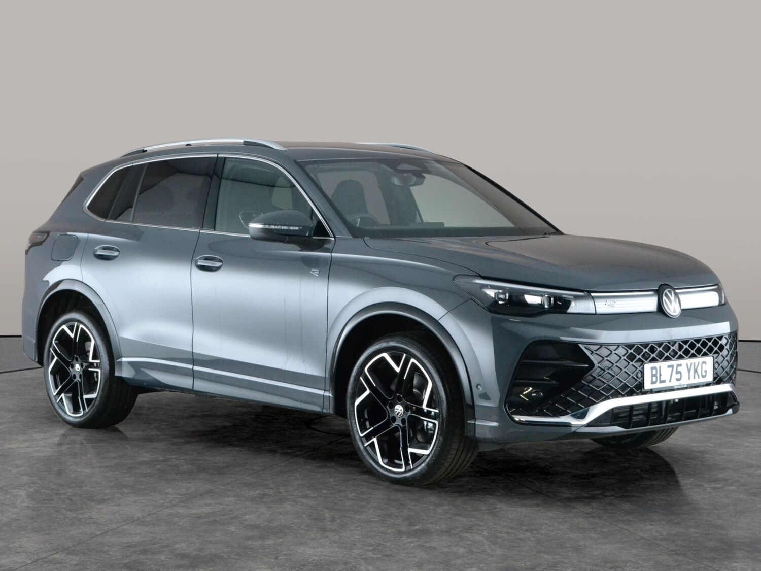 Used Volkswagen Tiguan 2025 for sale - 77810561: Photo 8