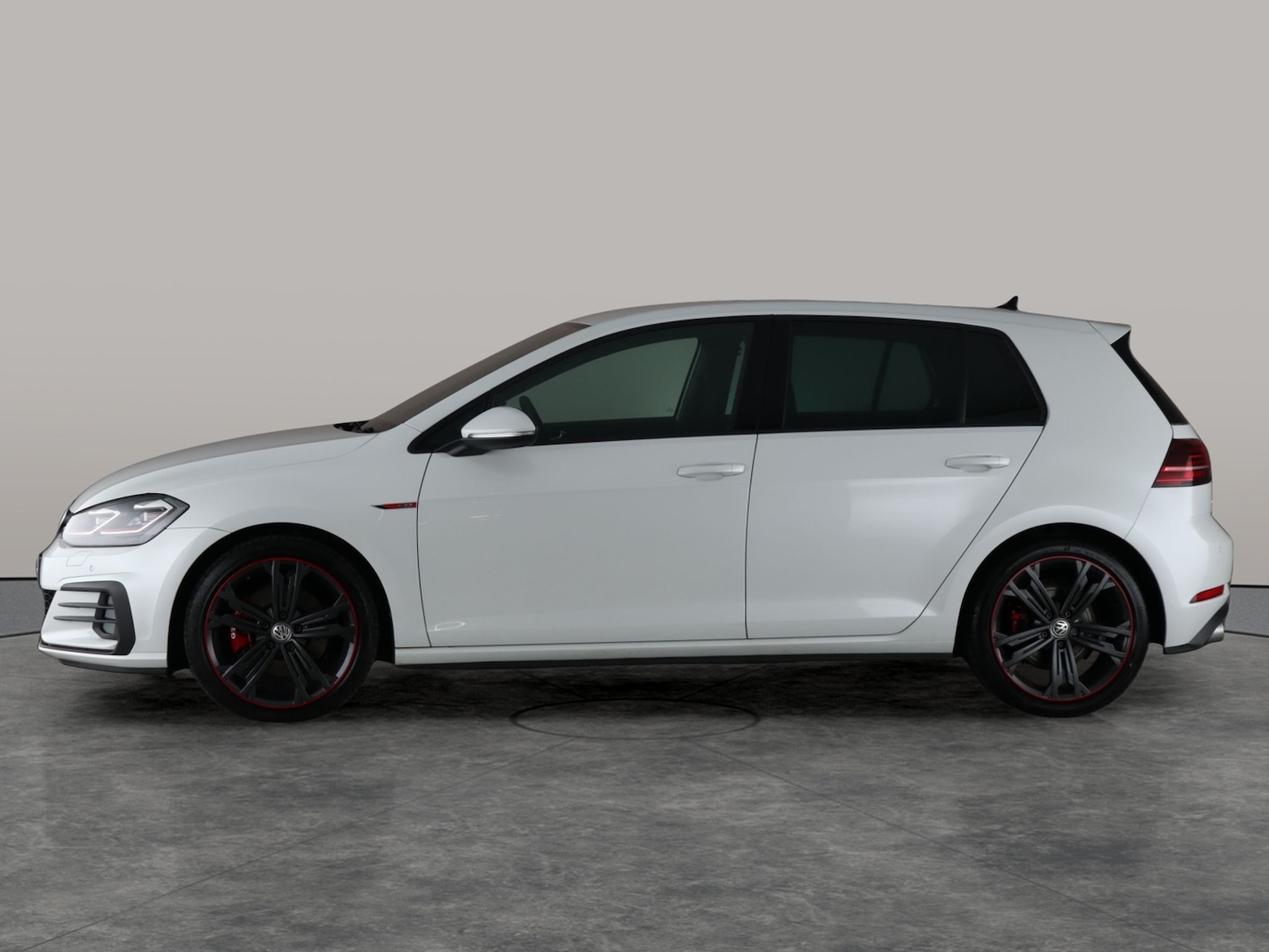 Used Volkswagen Golf 2018 for sale - 76922183: Photo 12