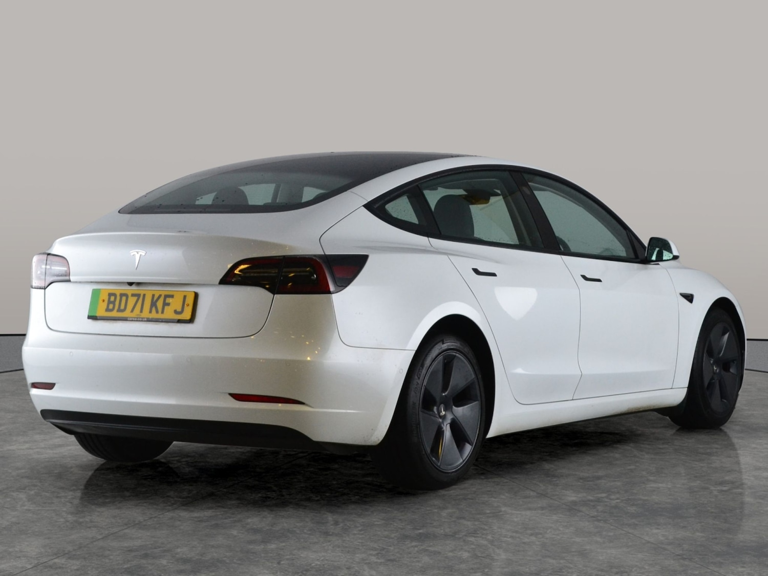 Used Tesla Model 3 2021 for sale - 76879196: Photo 12