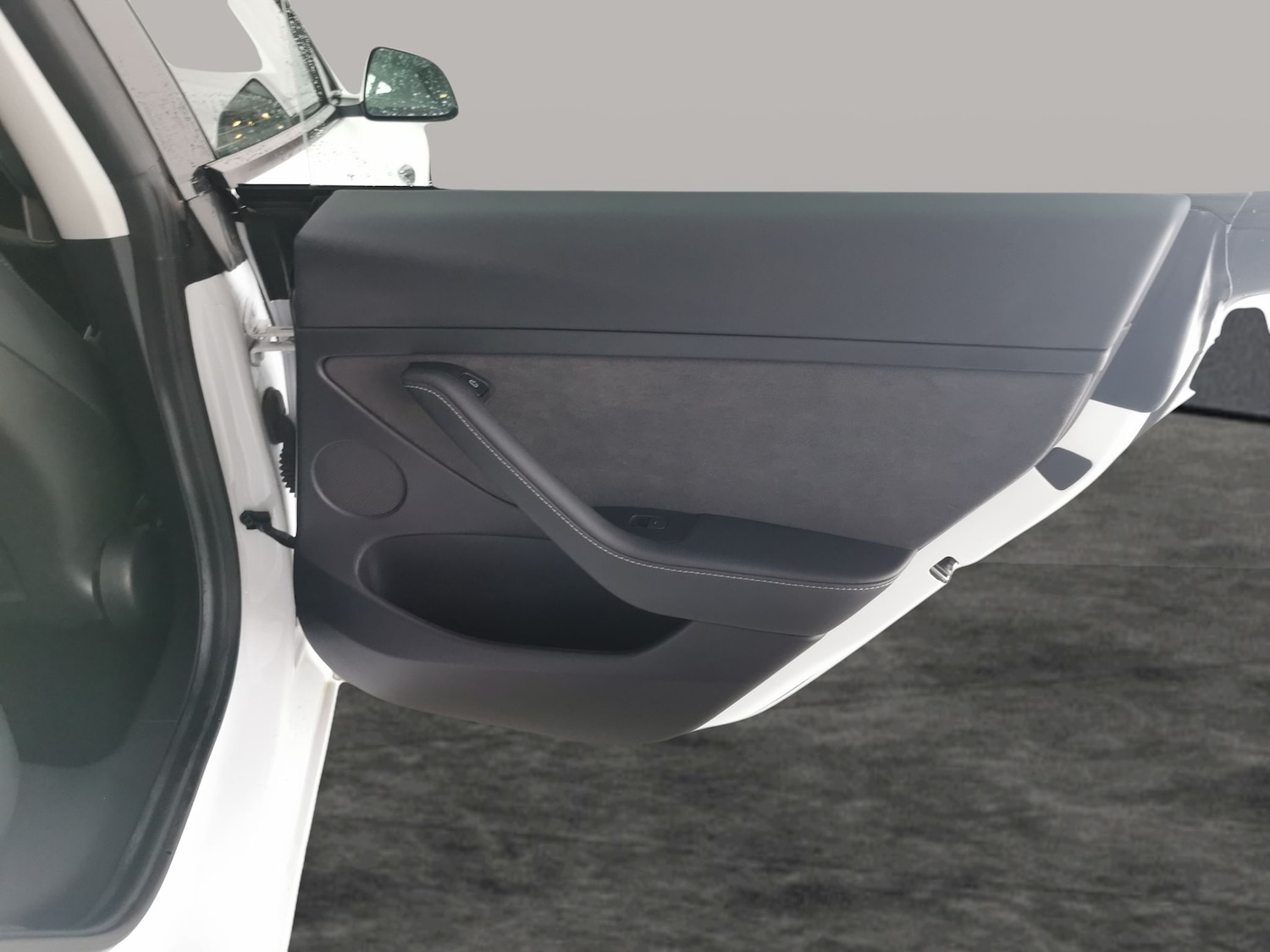 Used Tesla Model 3 2021 for sale - 76879196: Photo 33