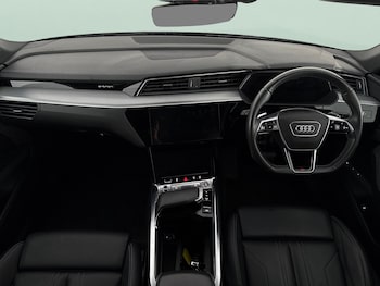 Used Audi e-tron 2022 for sale - 75189227: Photo