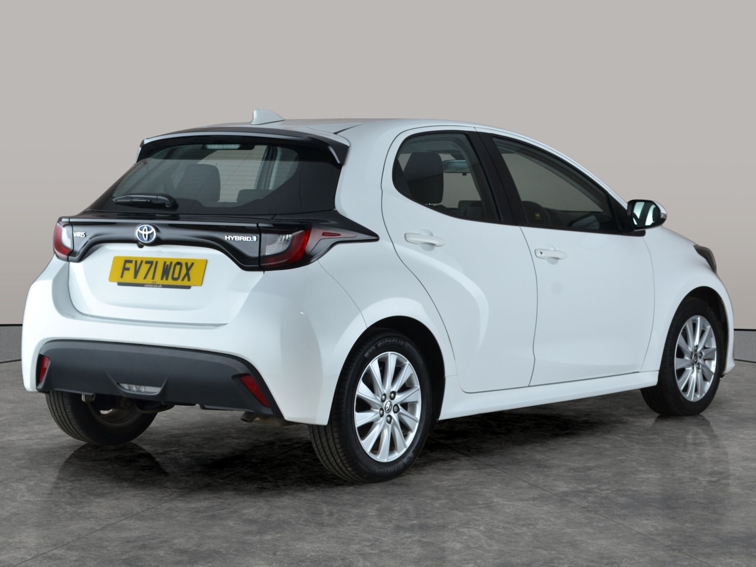 Used Toyota Yaris 2022 for sale - 77763235: Photo 10