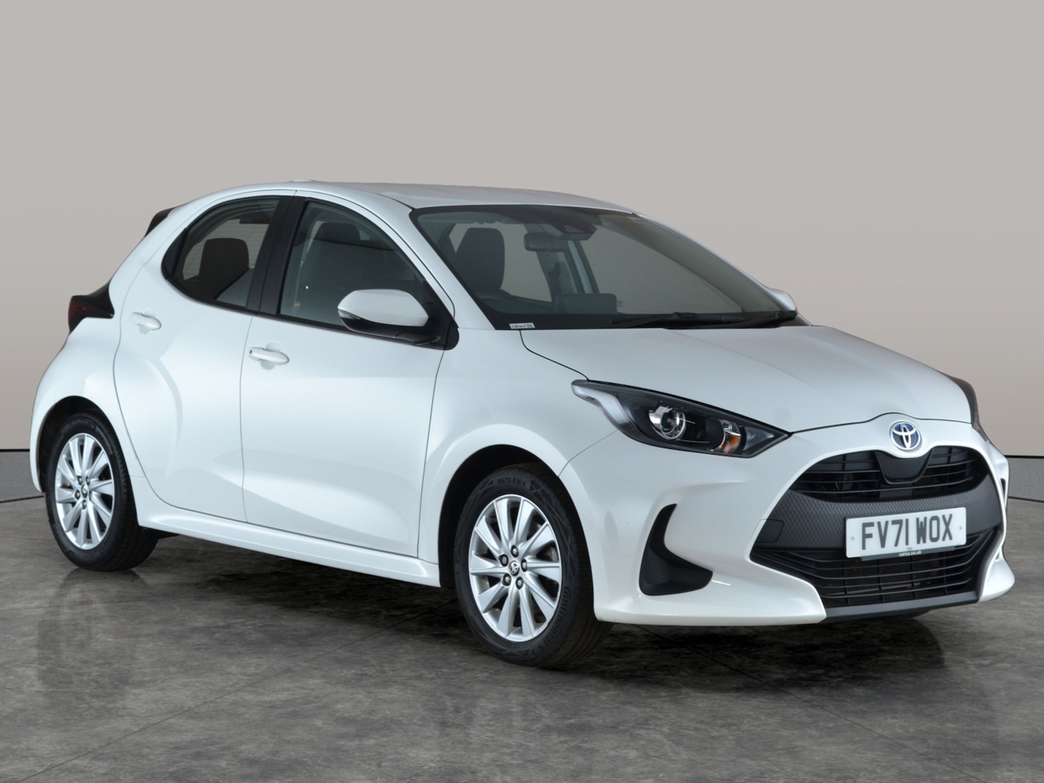 Used Toyota Yaris 2022 for sale - 77763235: Photo 8