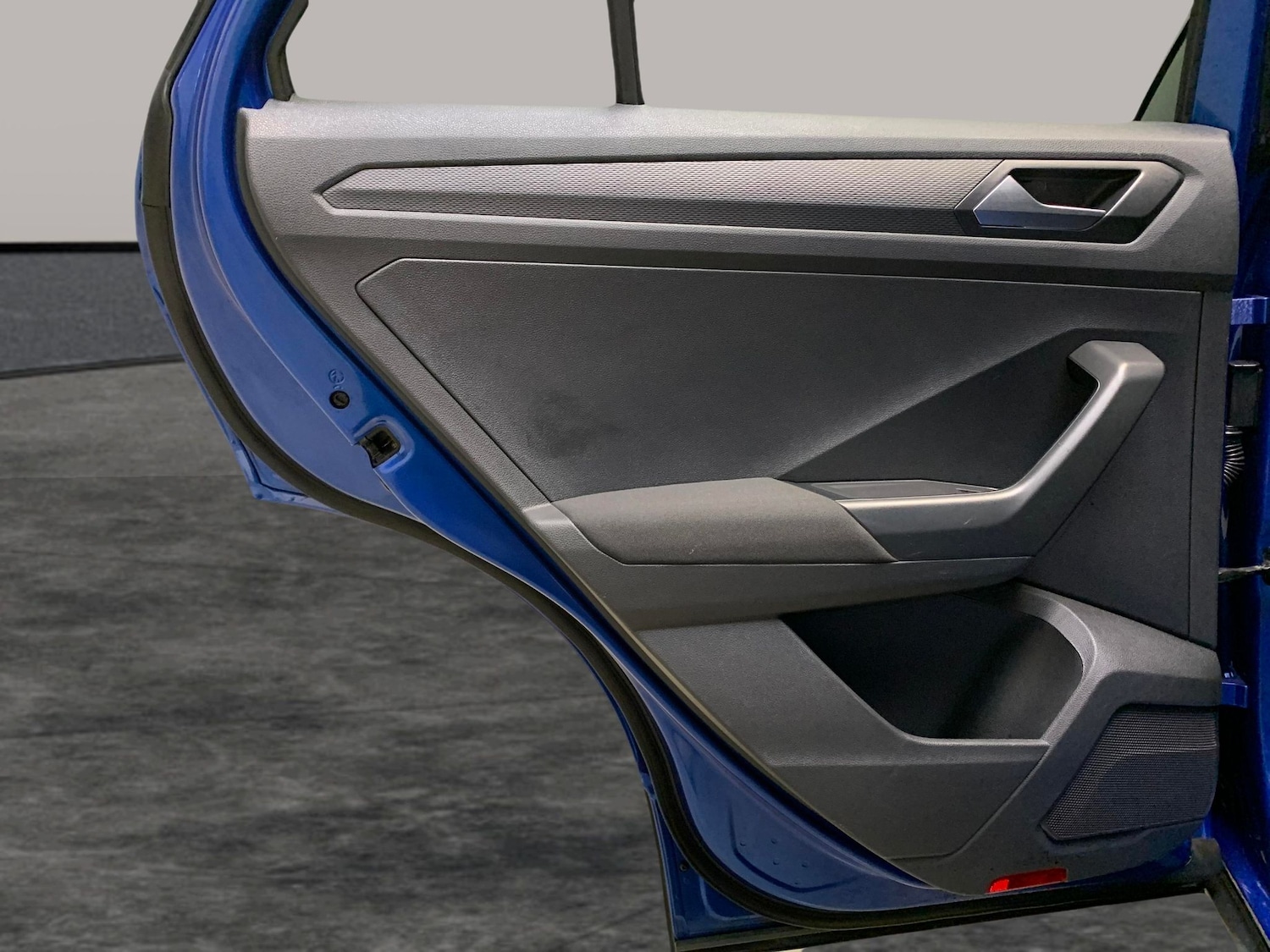 Used Volkswagen T-Roc 2022 for sale - 77619617: Photo 25