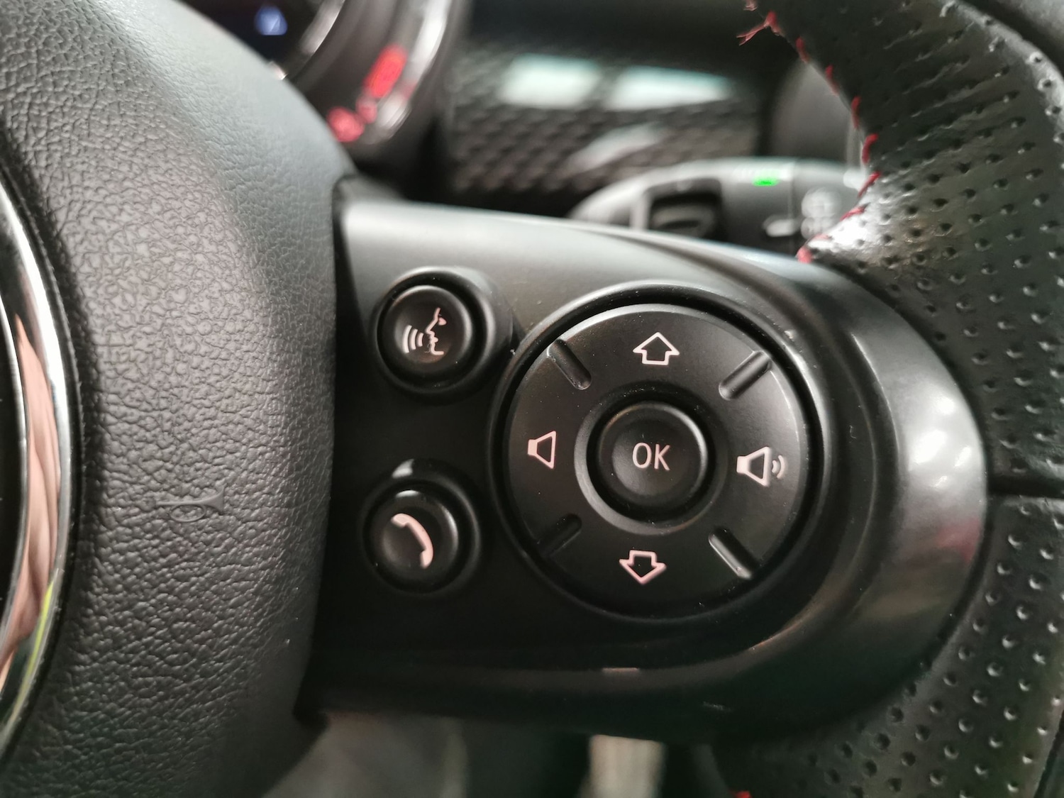 Used MINI Hatch 2018 for sale - 76623986: Photo 19