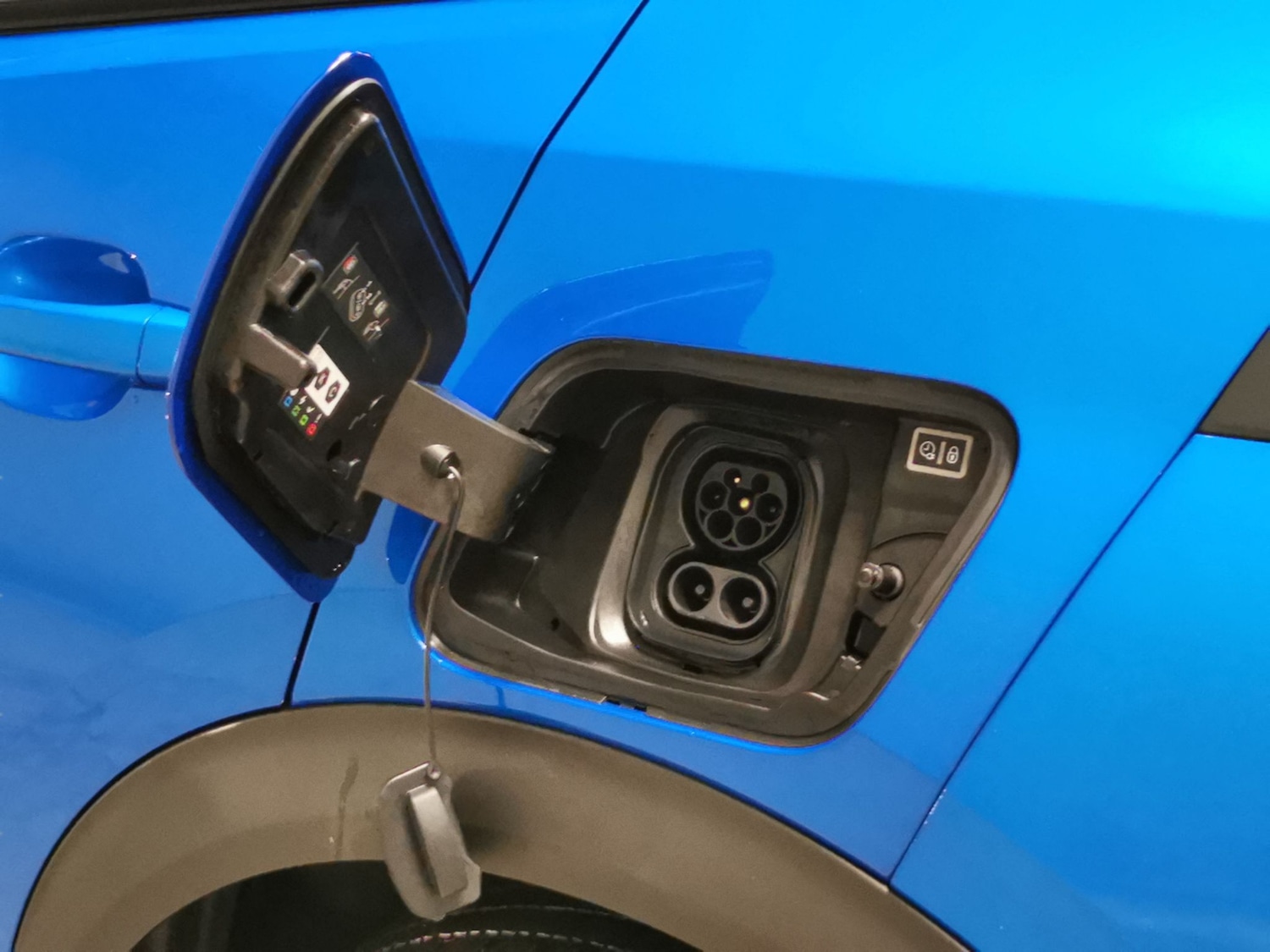 Used Peugeot 2008 2023 for sale - 76954795: Photo 30