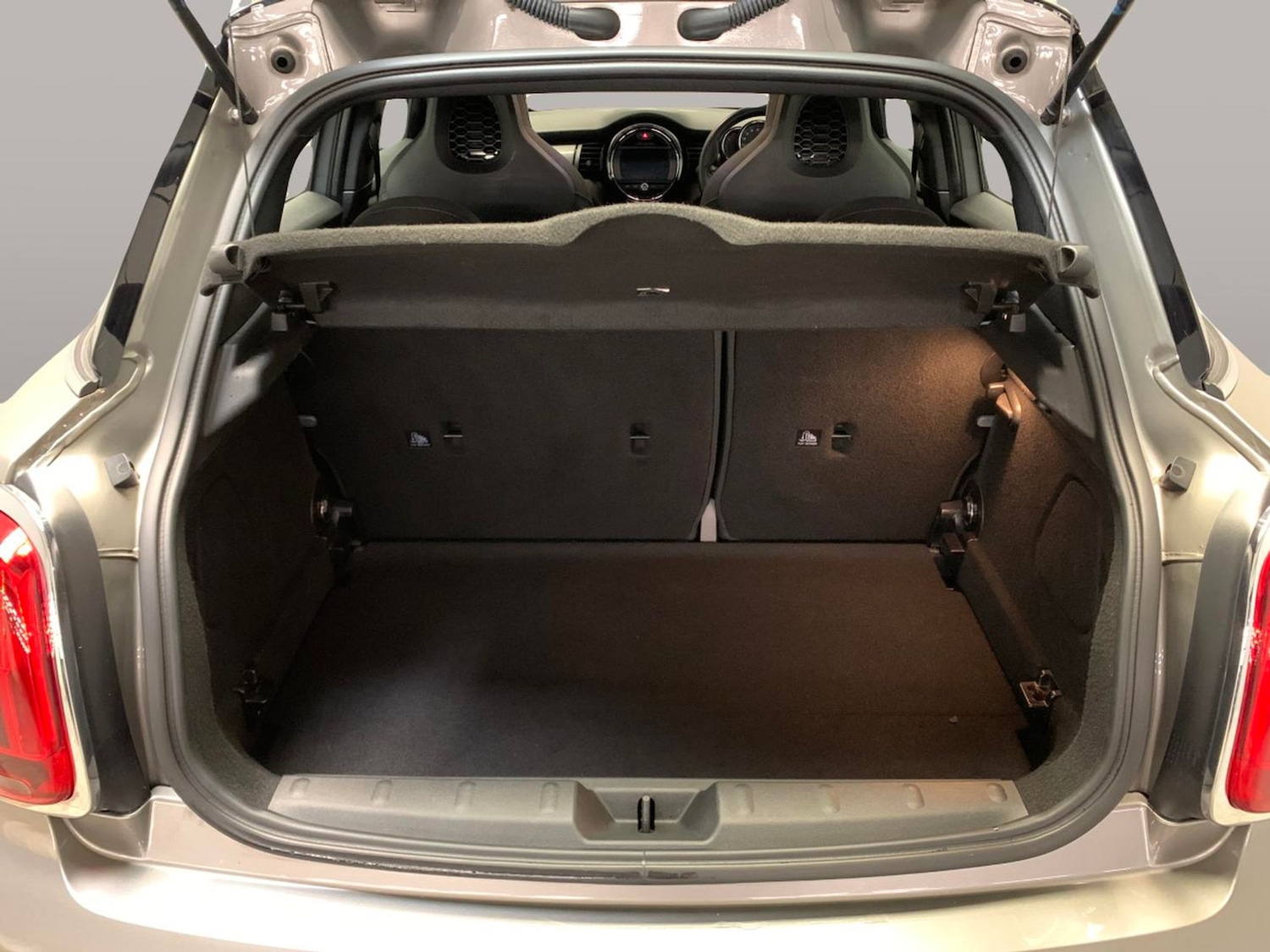 Used MINI Hatch 2019 for sale - 76895092: Photo 27