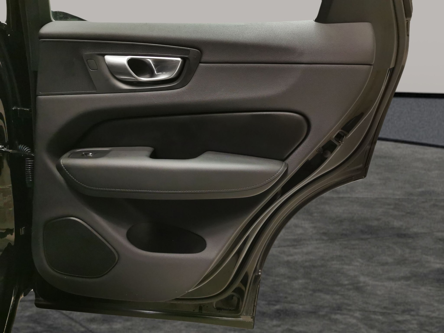 Used Volvo XC60 2023 for sale - 77135143: Photo 29