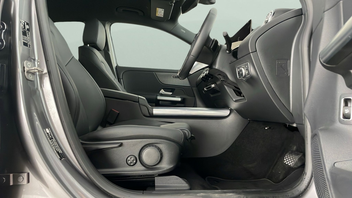 Used Mercedes-Benz EQA 2024 for sale - 76545088: Photo 18