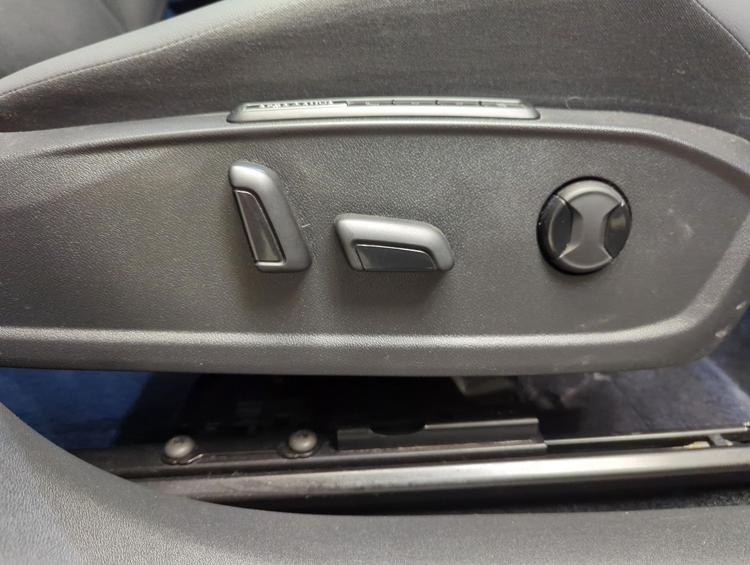 Used Volkswagen ID.4 2023 for sale - 78218570: Photo 17