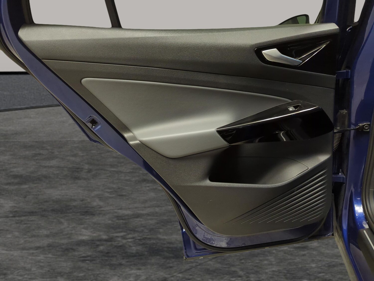 Used Volkswagen ID.4 2023 for sale - 78218570: Photo 33