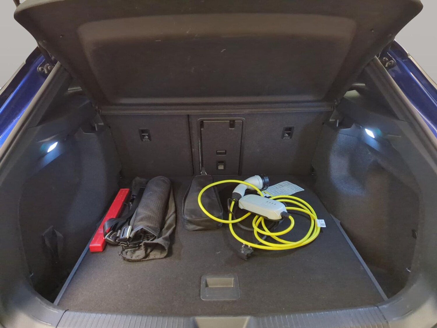 Used Volkswagen ID.4 2023 for sale - 78218570: Photo 39