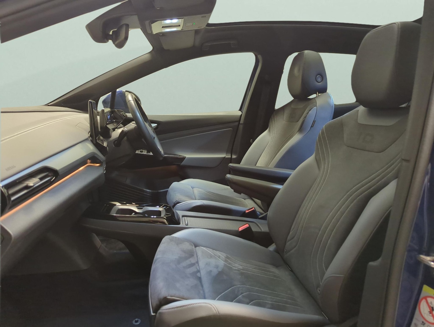 Used Volkswagen ID.4 2023 for sale - 78218570: Photo 4