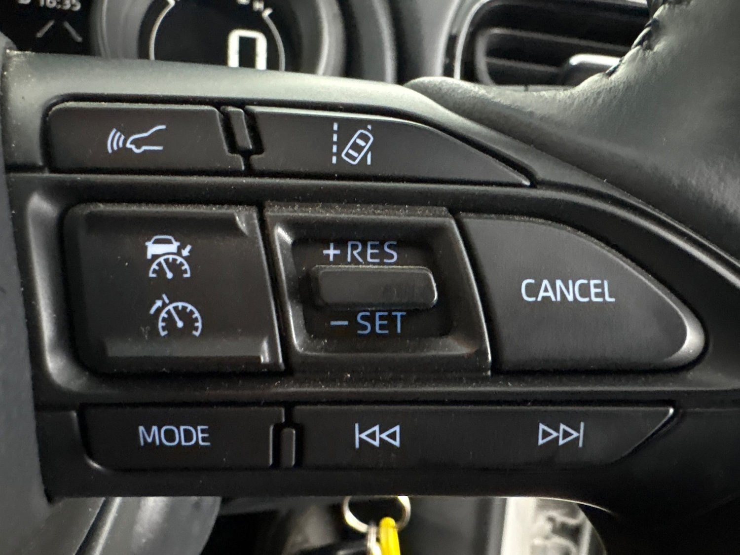 Used Toyota Yaris 2021 for sale - 76262282: Photo 17