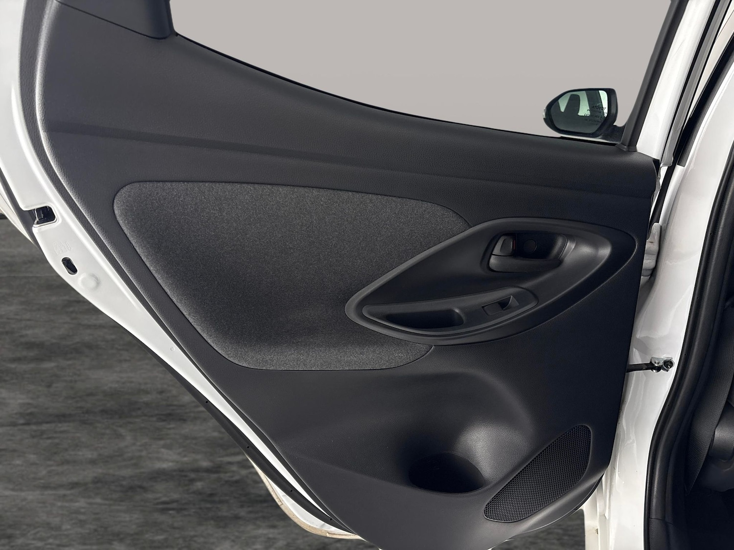 Used Toyota Yaris 2021 for sale - 76262282: Photo 34