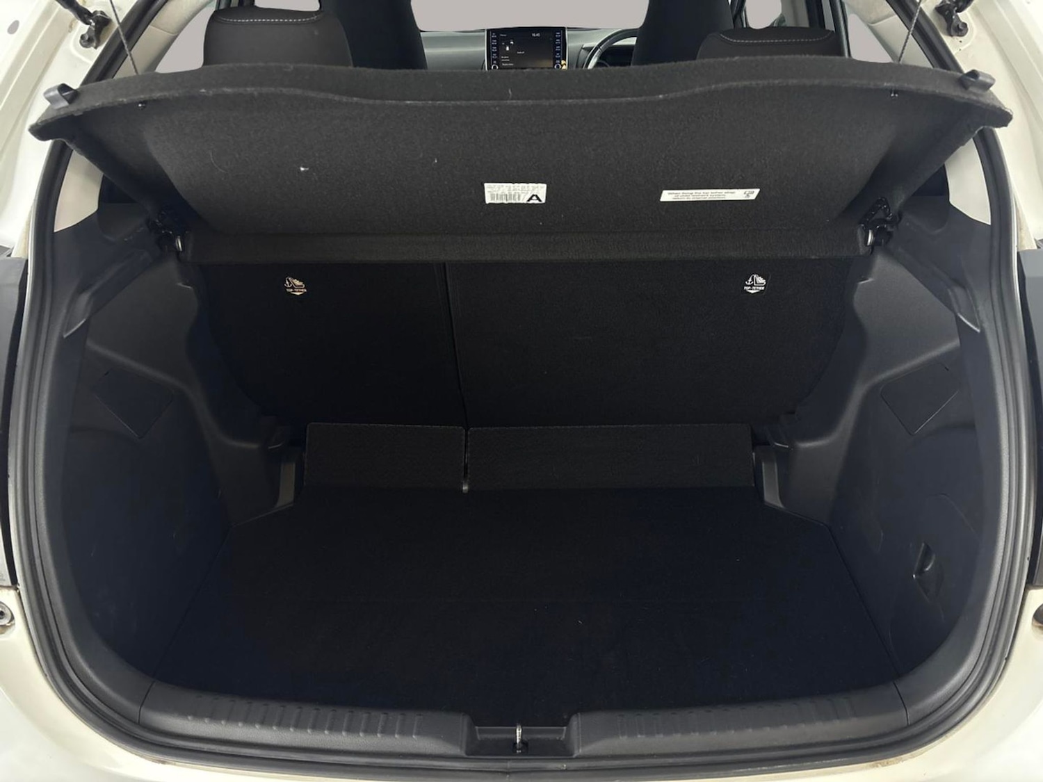 Used Toyota Yaris 2021 for sale - 76262282: Photo 37
