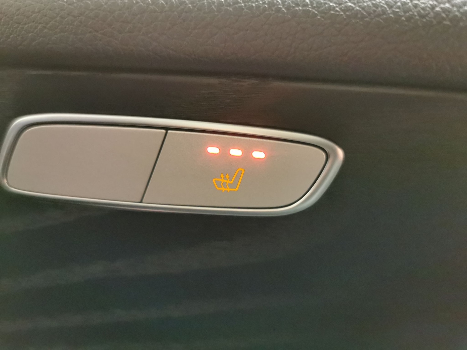 Used Mercedes-Benz GLC 2018 for sale - 76612361: Photo 17