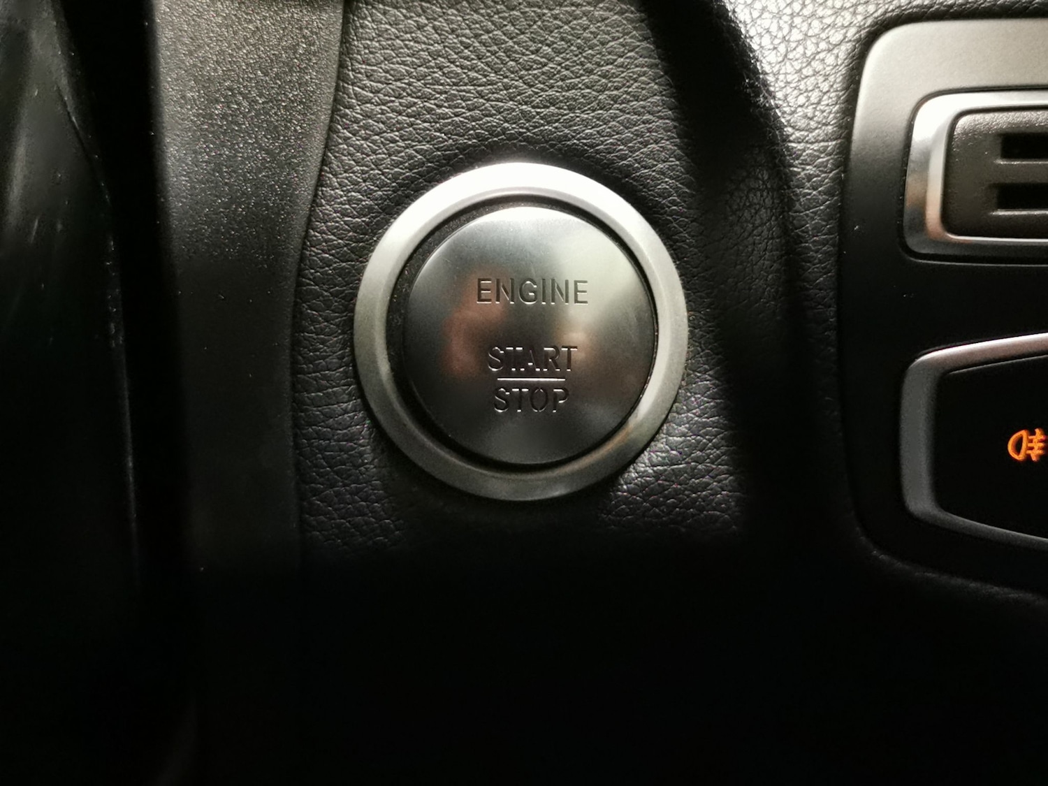 Used Mercedes-Benz GLC 2018 for sale - 76612361: Photo 18