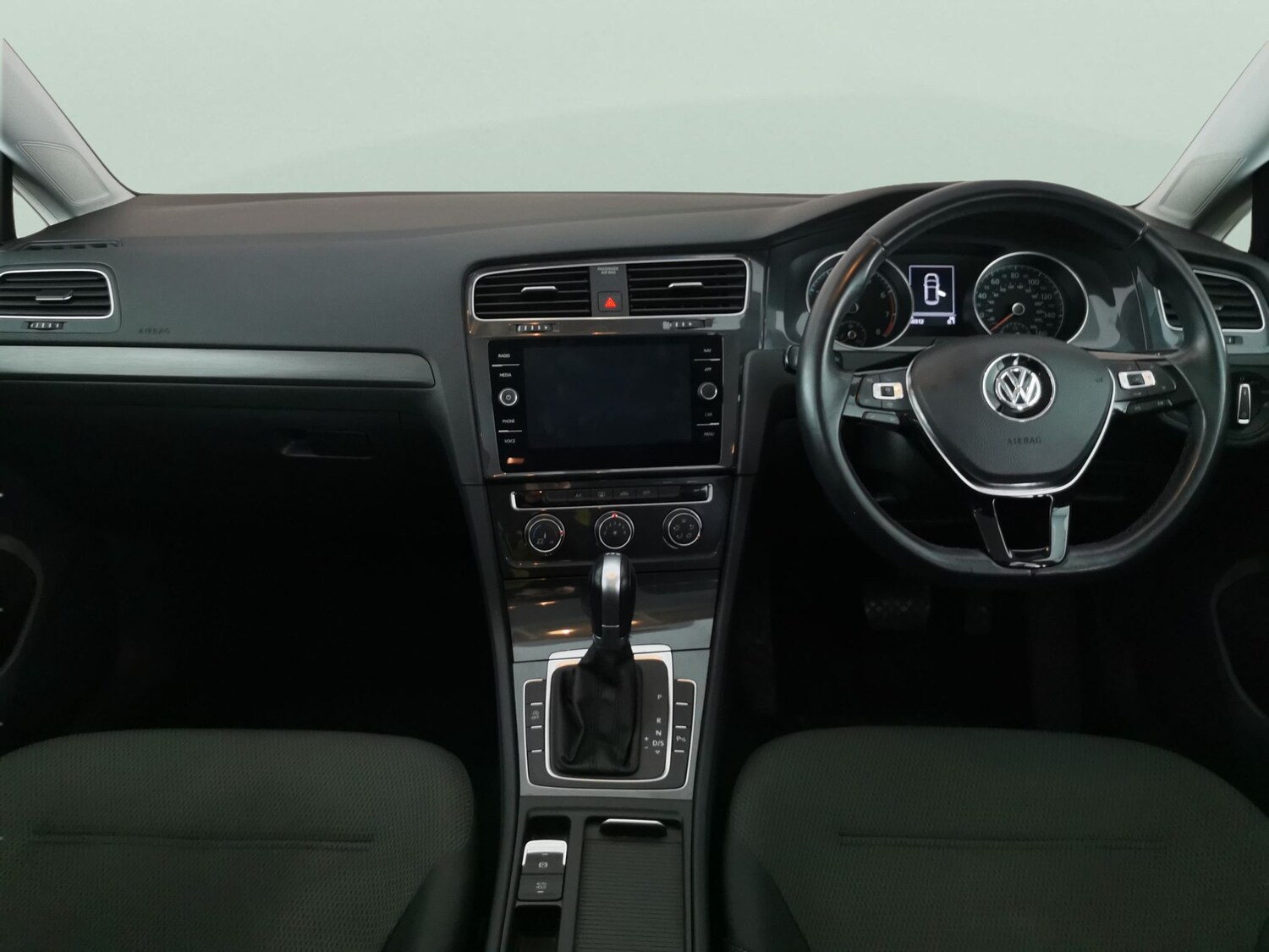 Used Volkswagen Golf 2018 for sale - 77347359: Photo 7