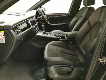 Used Porsche Macan 2021 for sale - 77483136: Photo