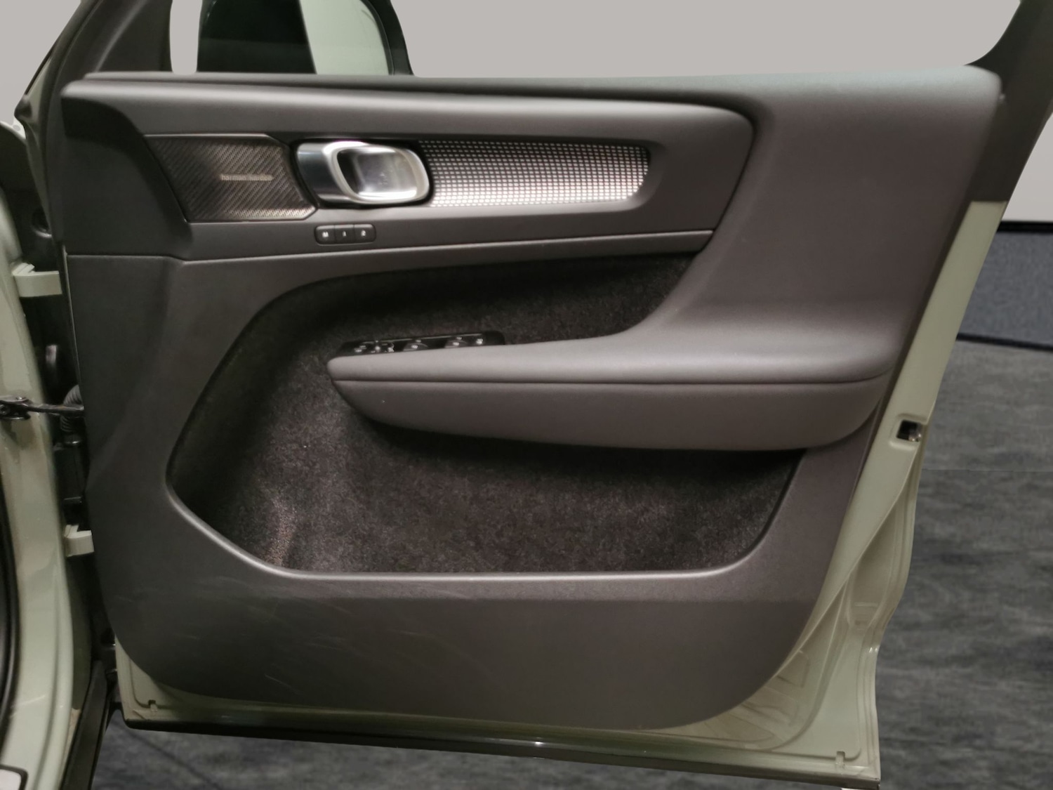 Used Volvo XC40 2022 for sale - 78001013: Photo 30