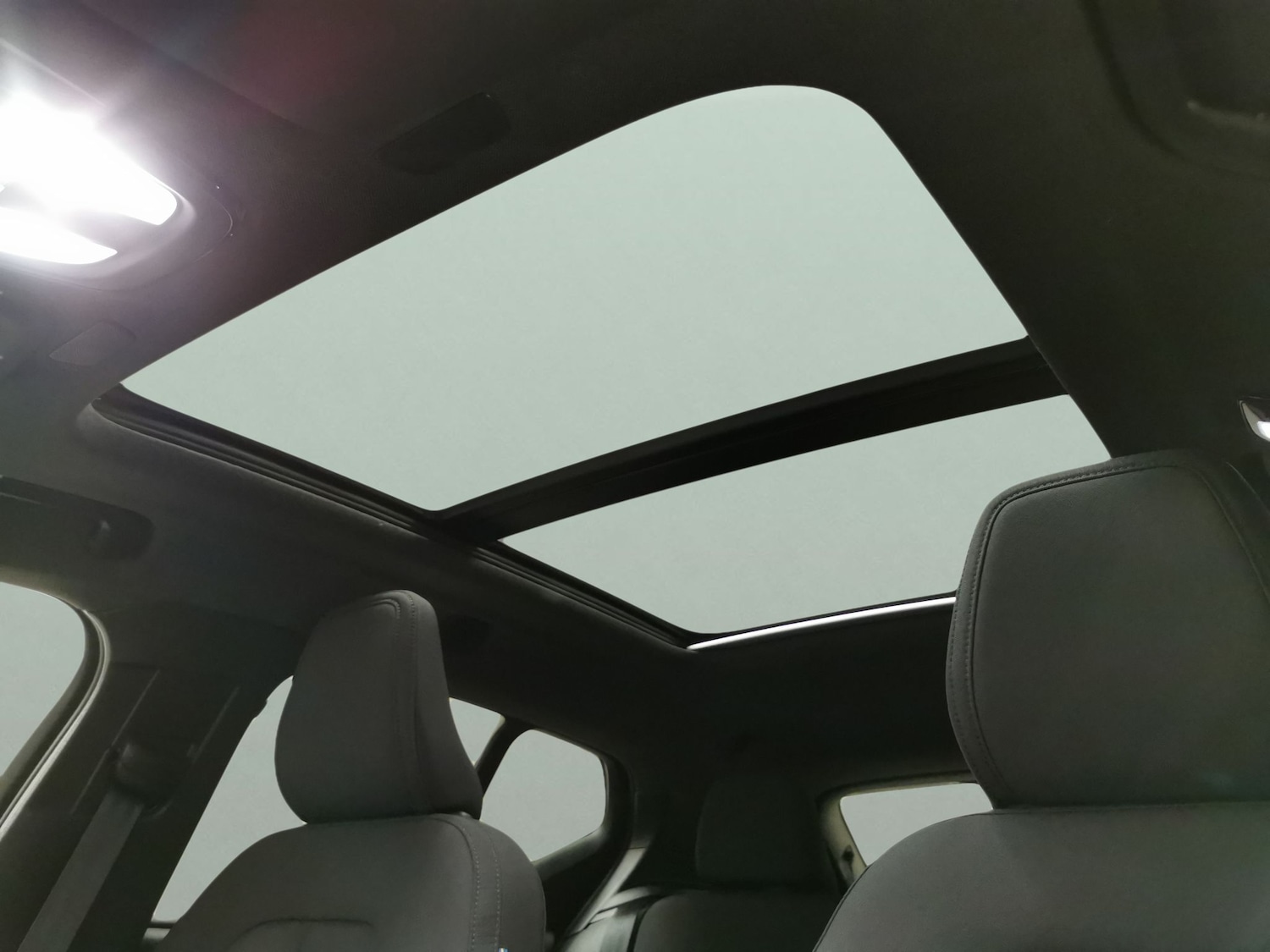 Used Volvo XC40 2022 for sale - 78001013: Photo 5