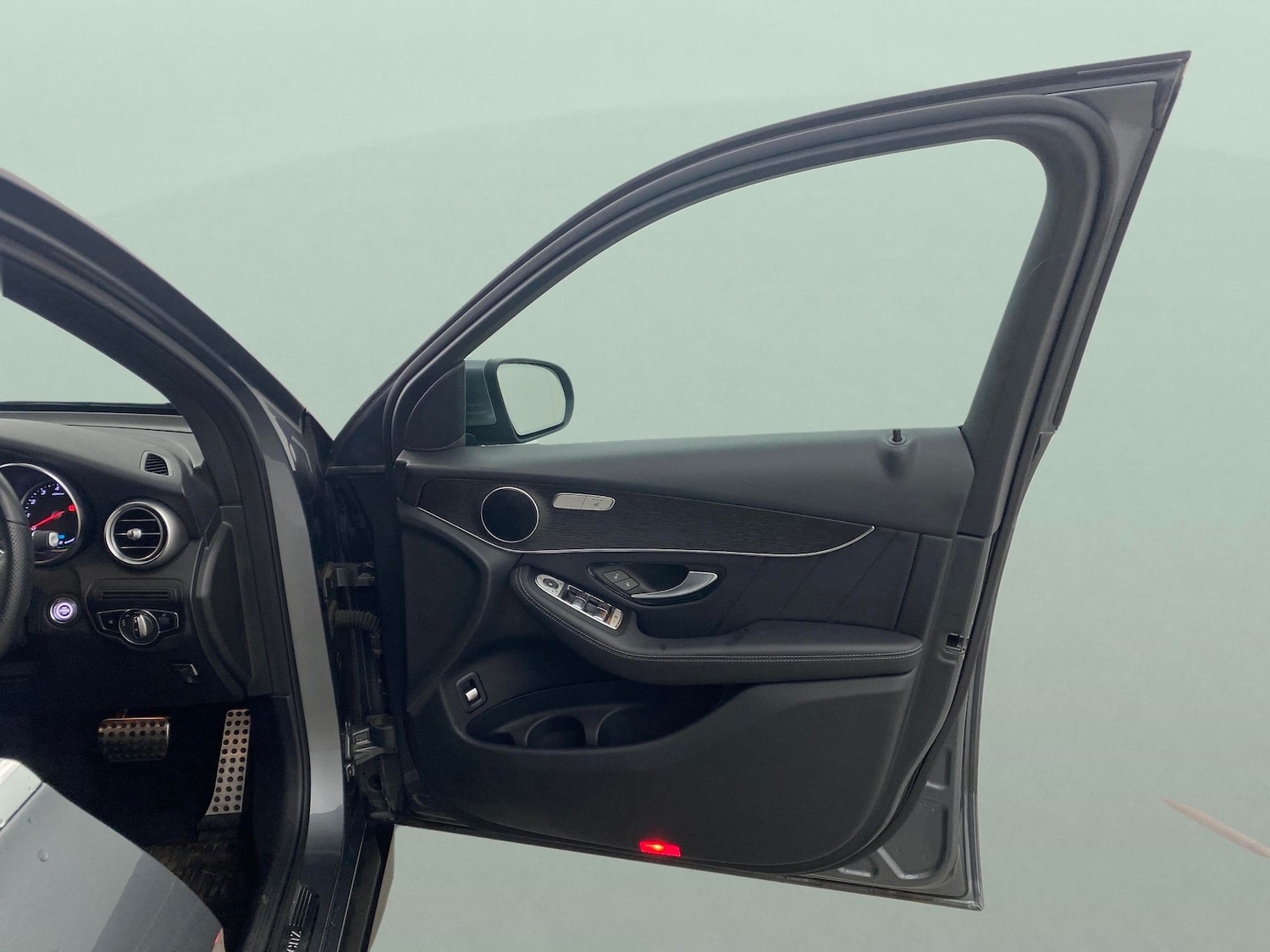 Used Mercedes-Benz GLC 2020 for sale - 77088006: Photo 28