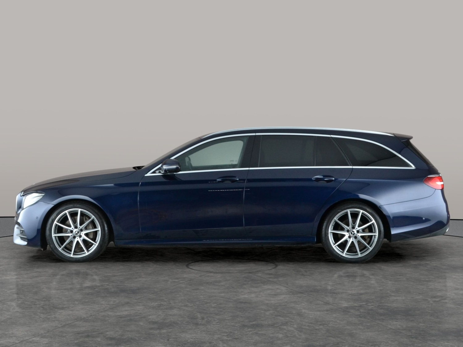 Used Mercedes-Benz E Class 2019 for sale - 77047935: Photo 14