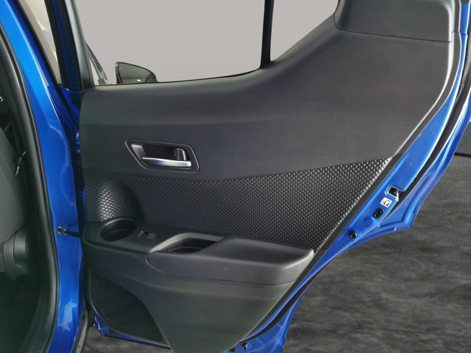 Used Toyota C-HR 2020 for sale - 77071259: Photo 30