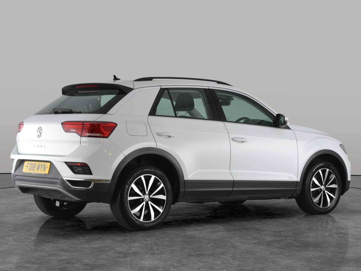 Used Volkswagen T-Roc 2018 for sale - 76475416: Photo 9