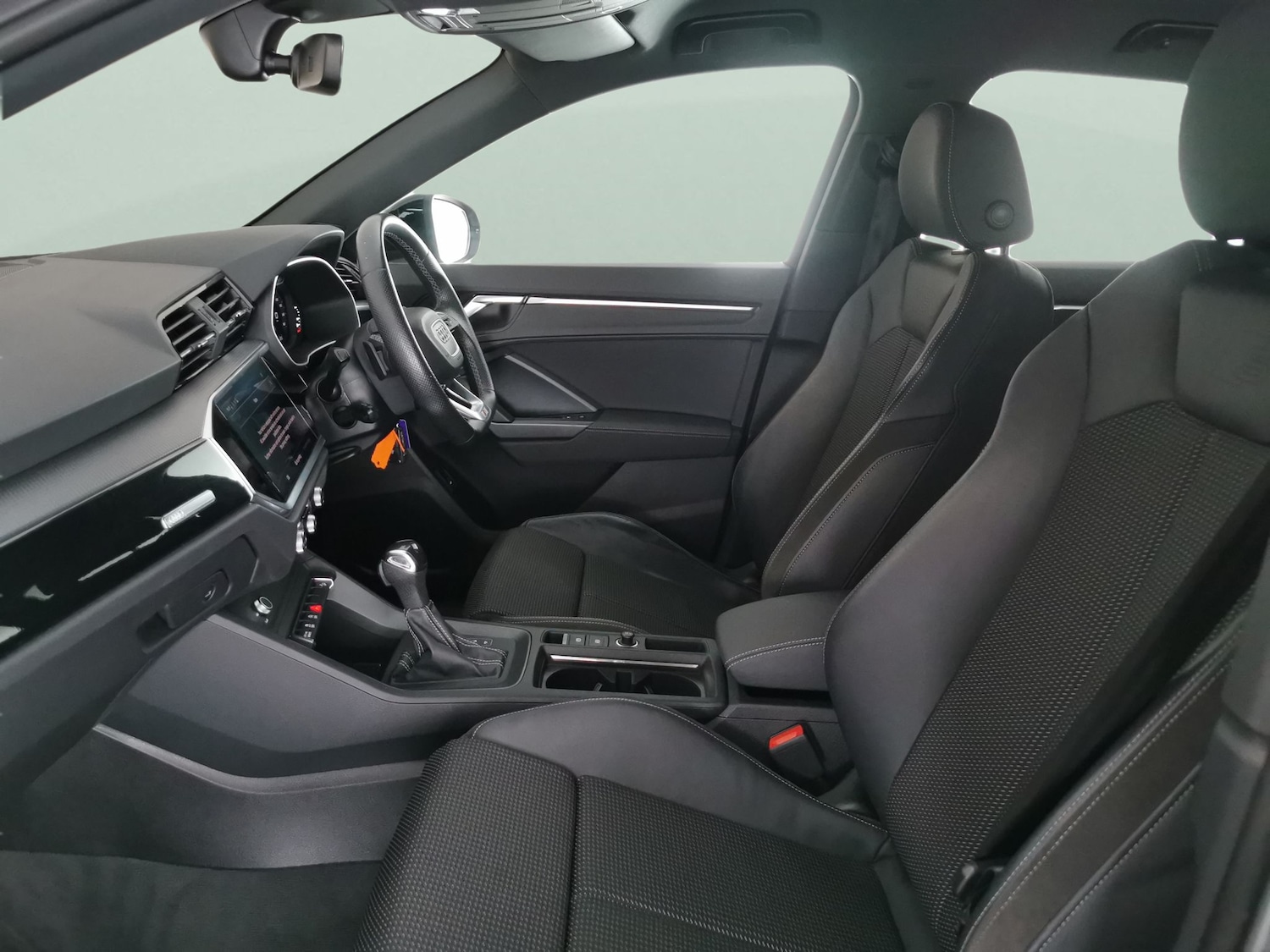 Used Audi Q3 2021 for sale - 76935196: Photo 4