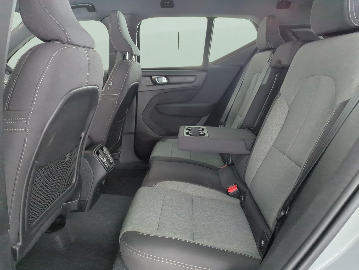 Used Volvo XC40 2024 for sale - 77878076: Photo 25