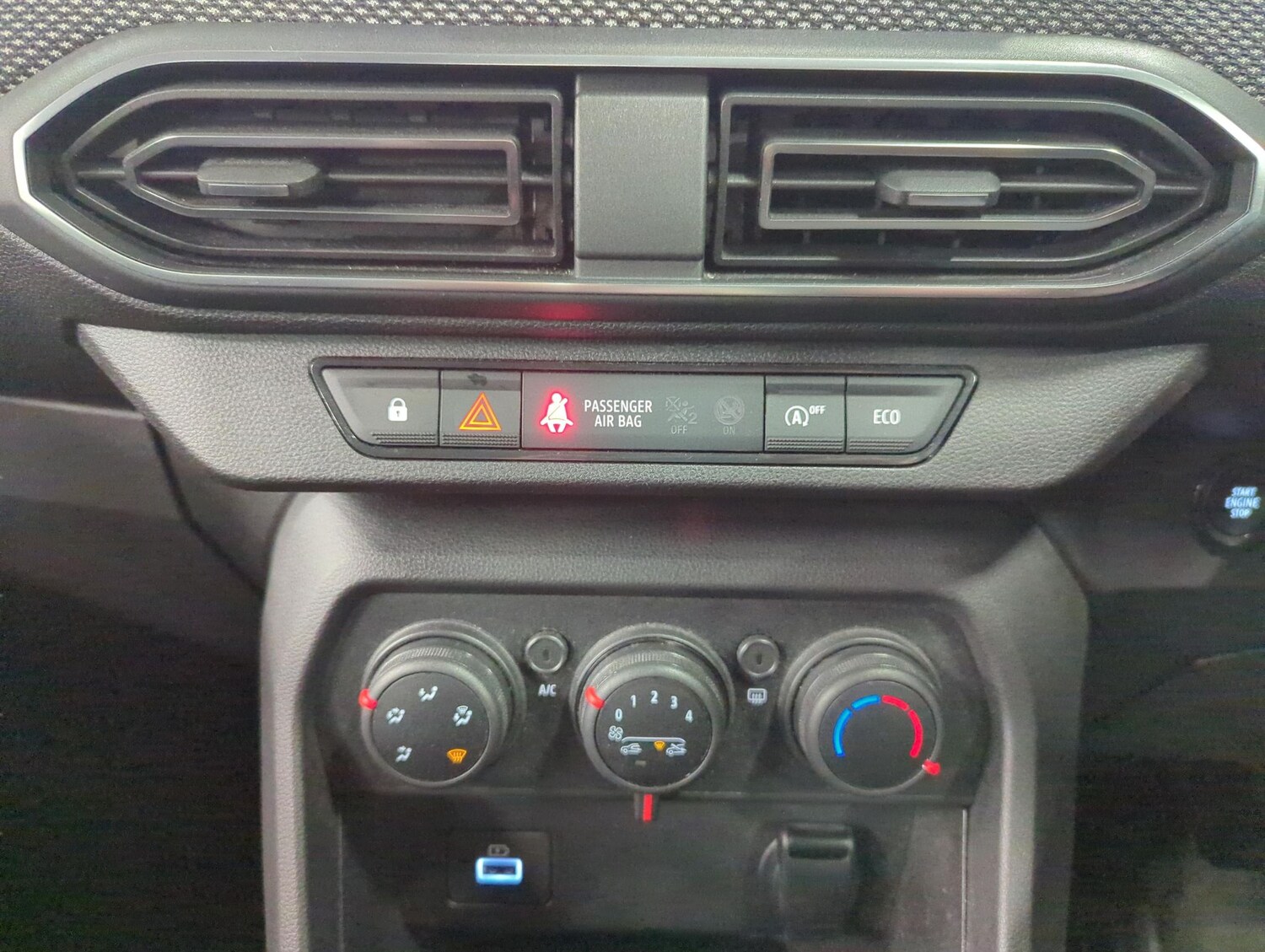 Used Dacia Sandero 2022 for sale - 77485176: Photo 15