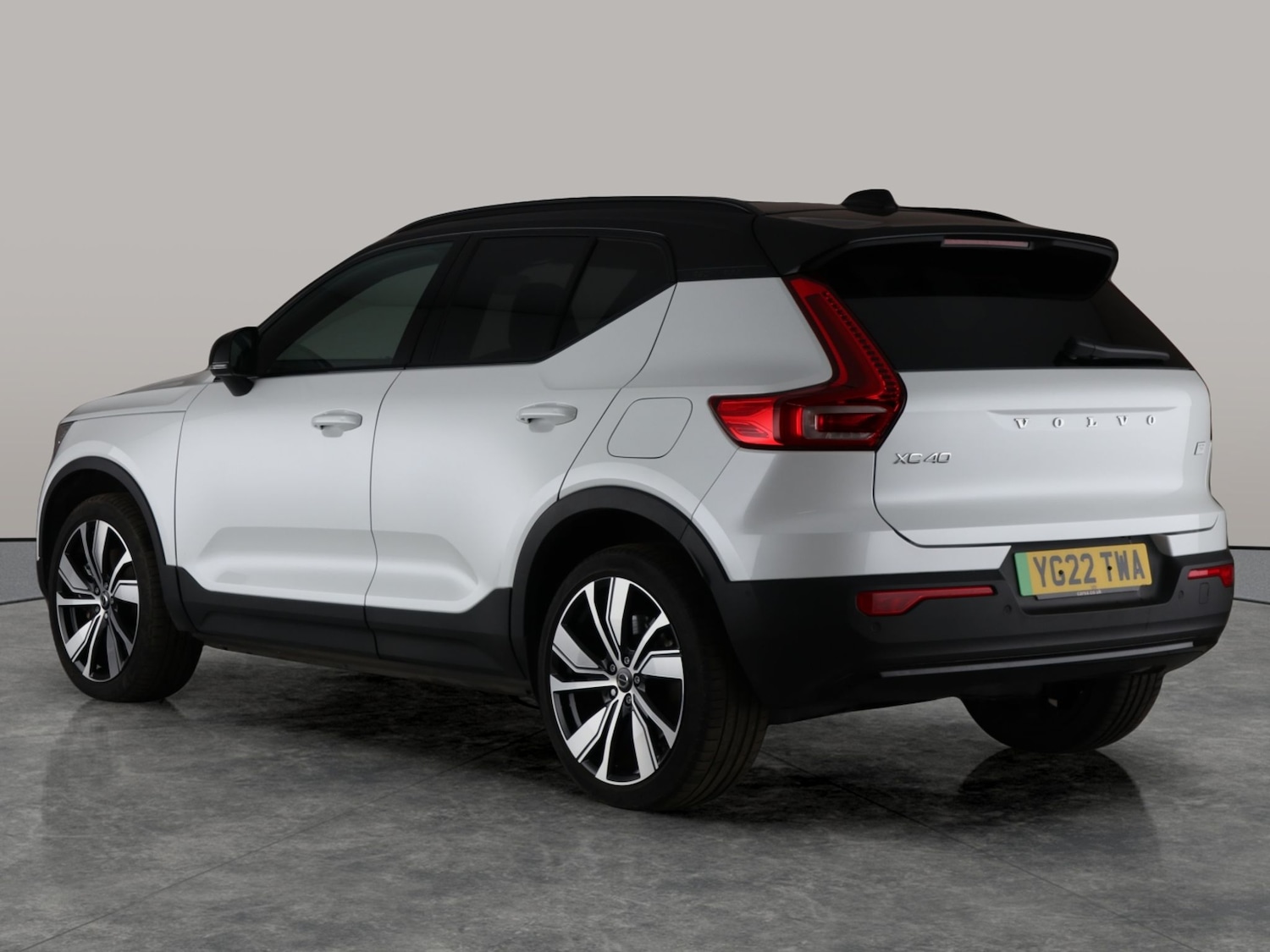 Used Volvo XC40 for sale - 76731983: Photo 13