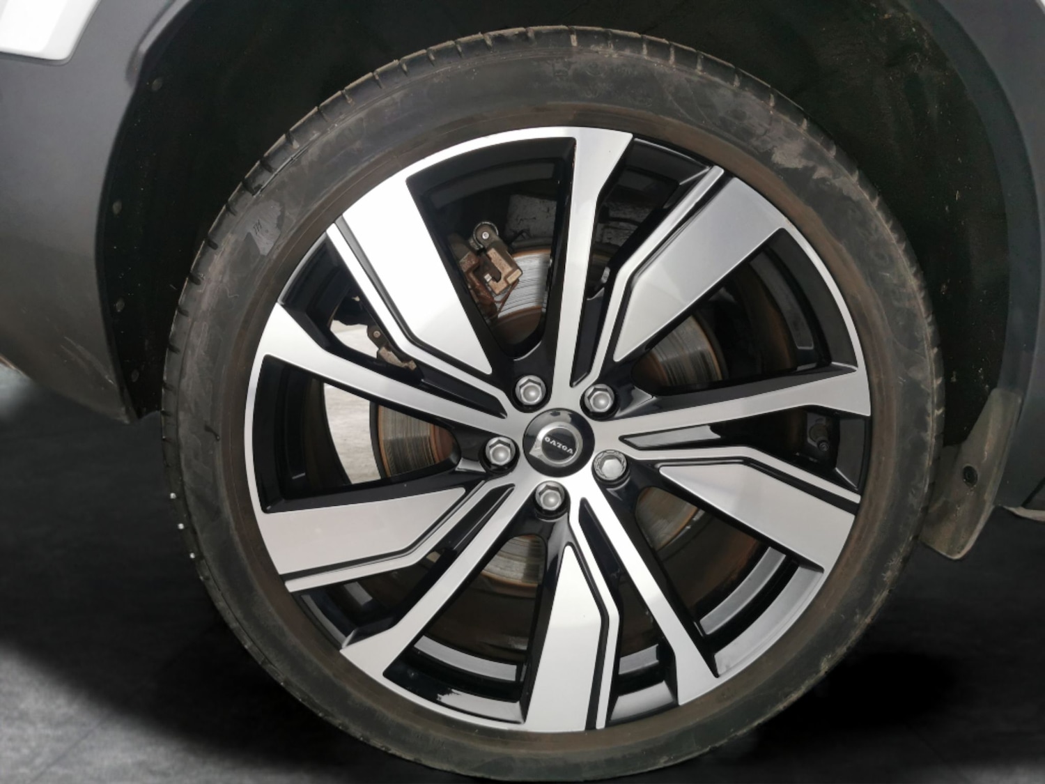 Used Volvo XC40 for sale - 76731983: Photo 29