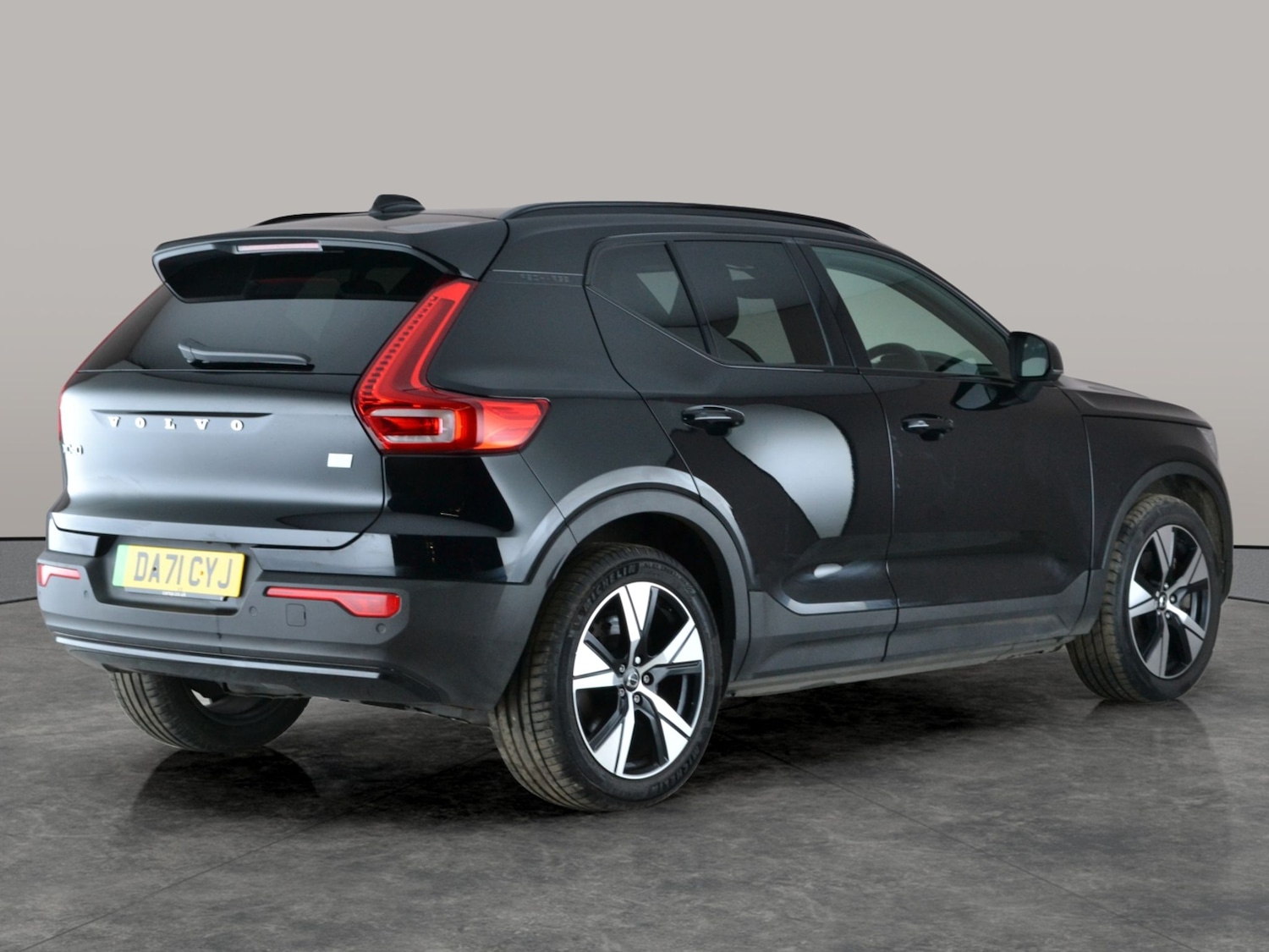 Used Volvo XC40 for sale - 77234295: Photo 10