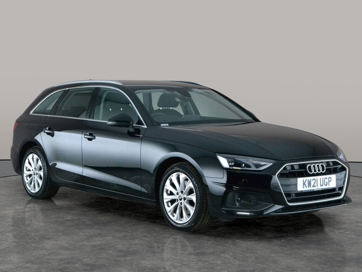 Used Audi A4 2021 for sale - 77942592: Photo 8